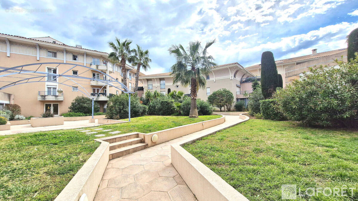 Appartement à FREJUS