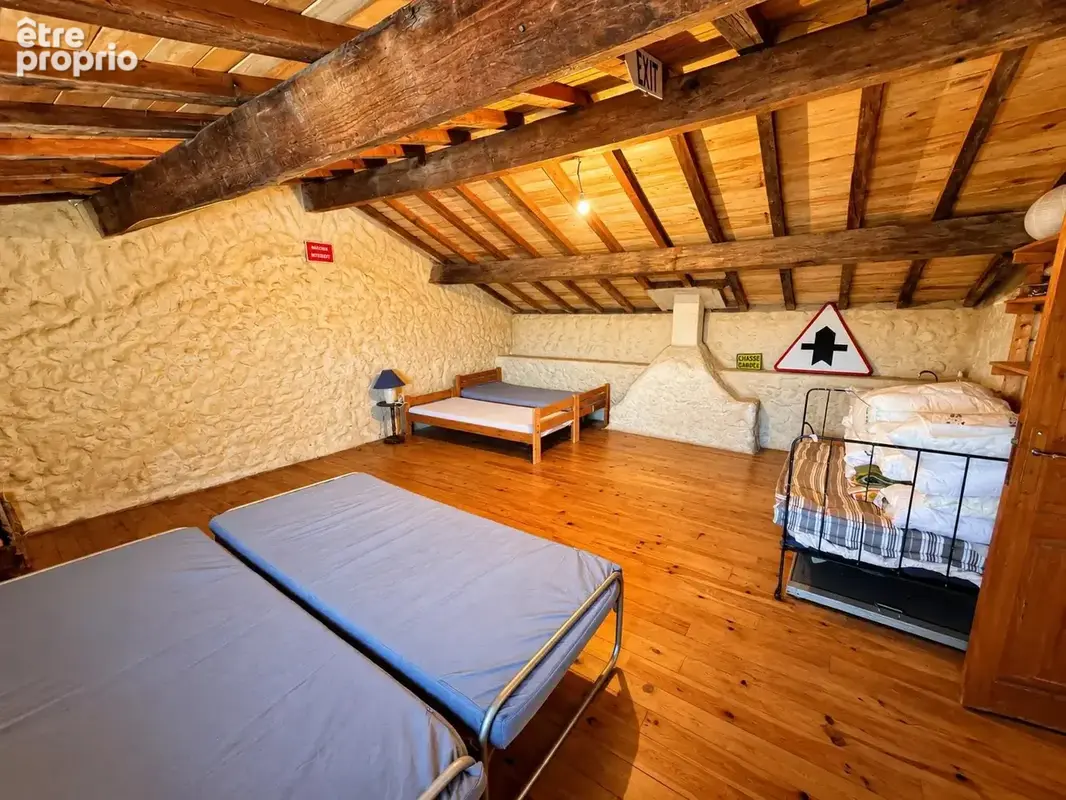 Belle maison en pierre avec piscine et vue imprenable - photo 8