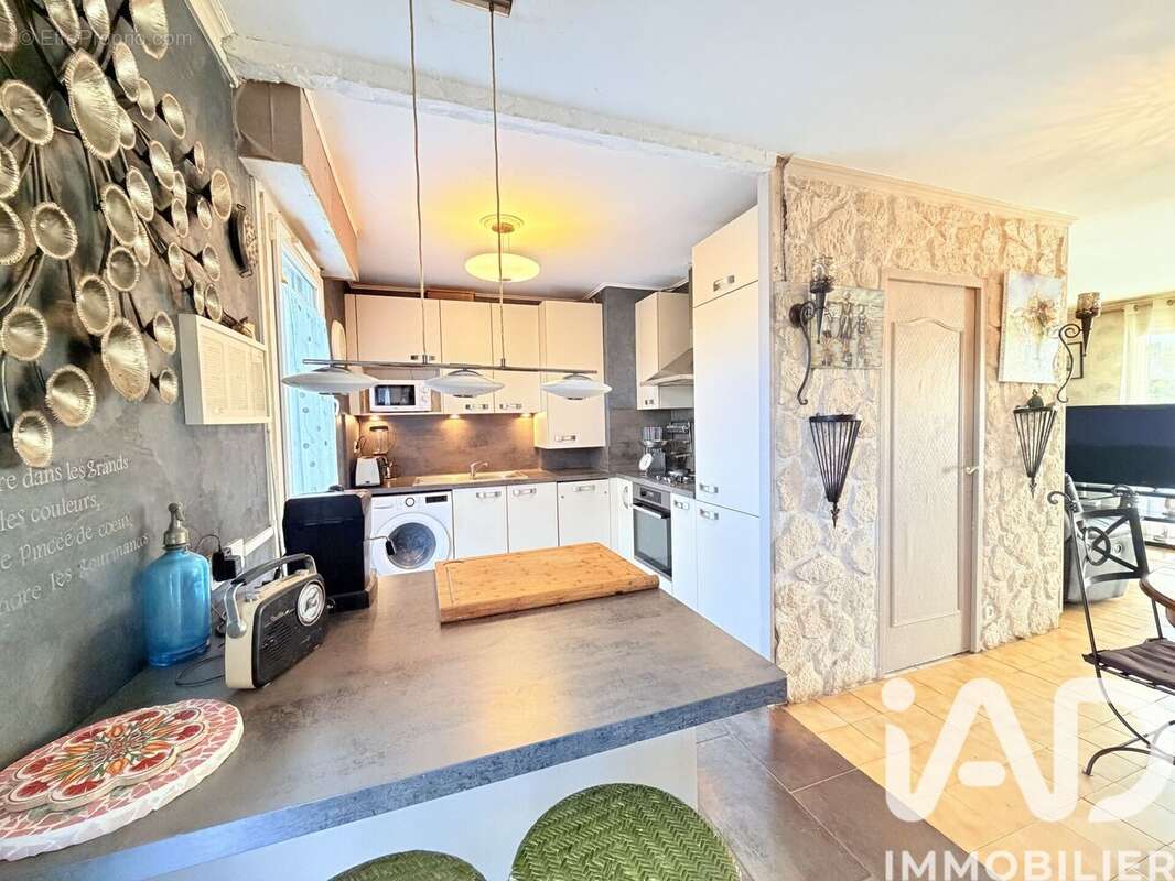 Appartement 76 m² à Lognes  - photo 9