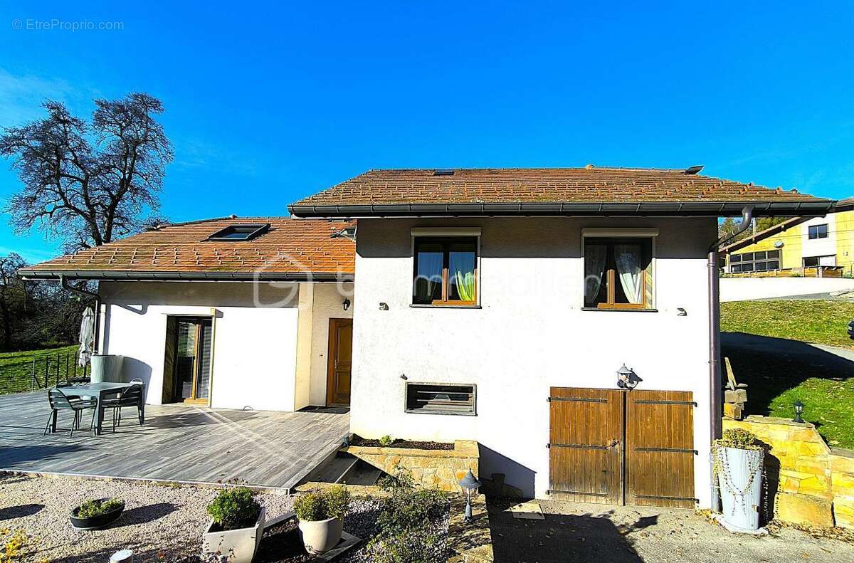 Maison à VIUZ-EN-SALLAZ