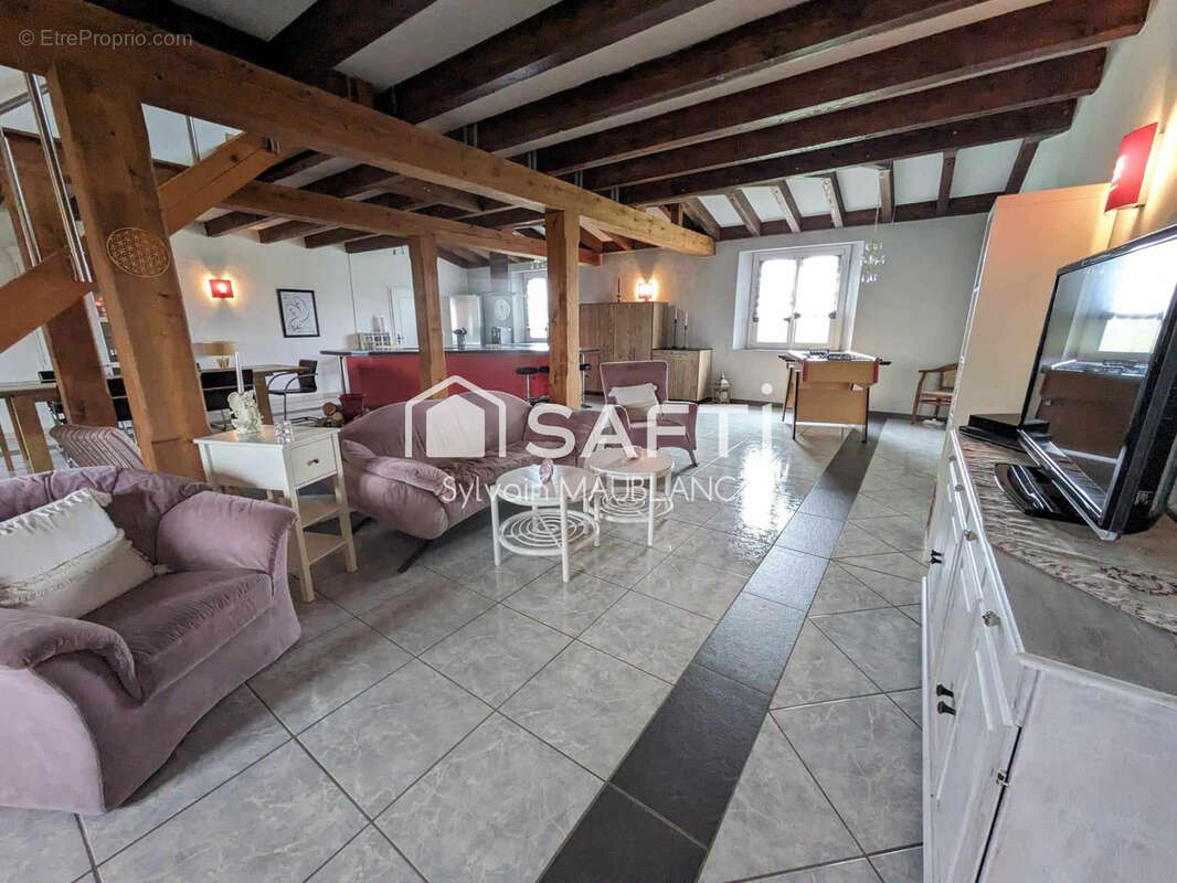 Maison à LONS-LE-SAUNIER