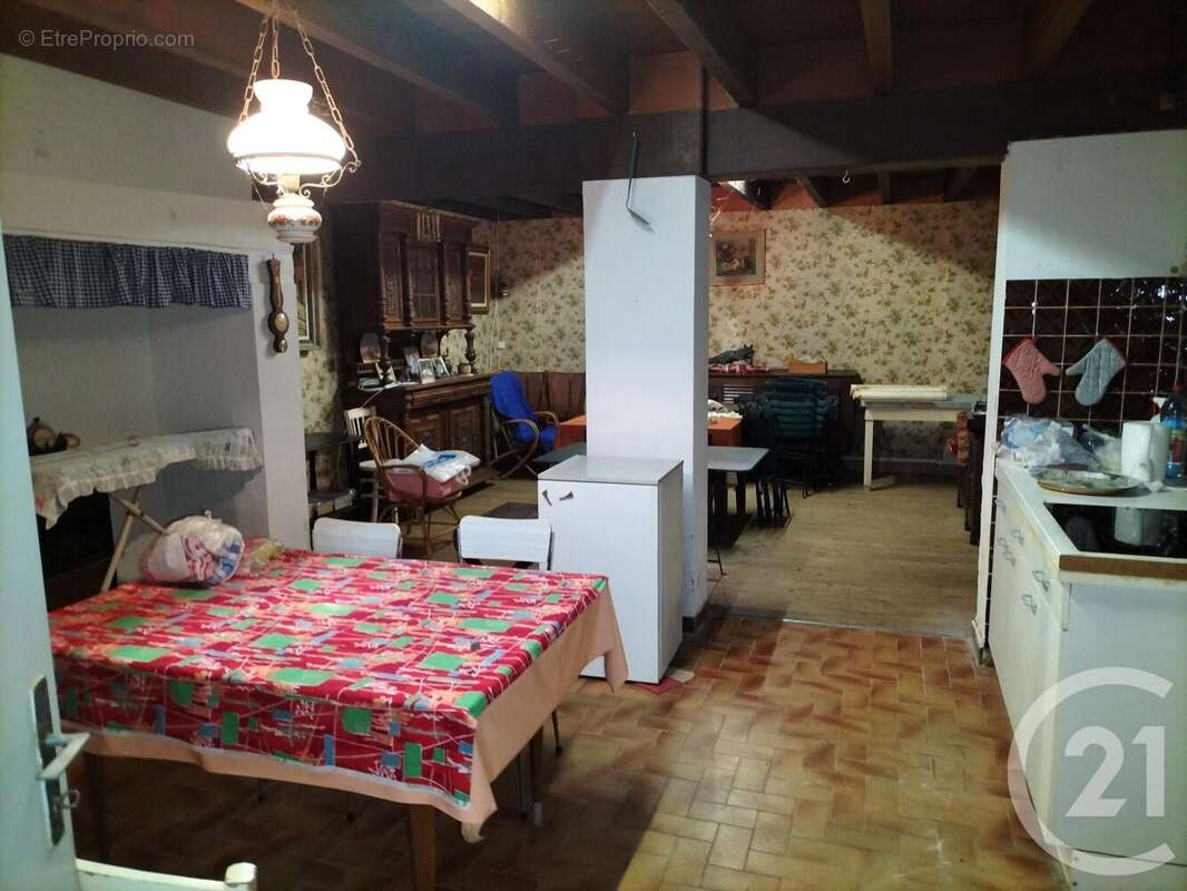 Maison 111 m² à Grazac  - photo 2