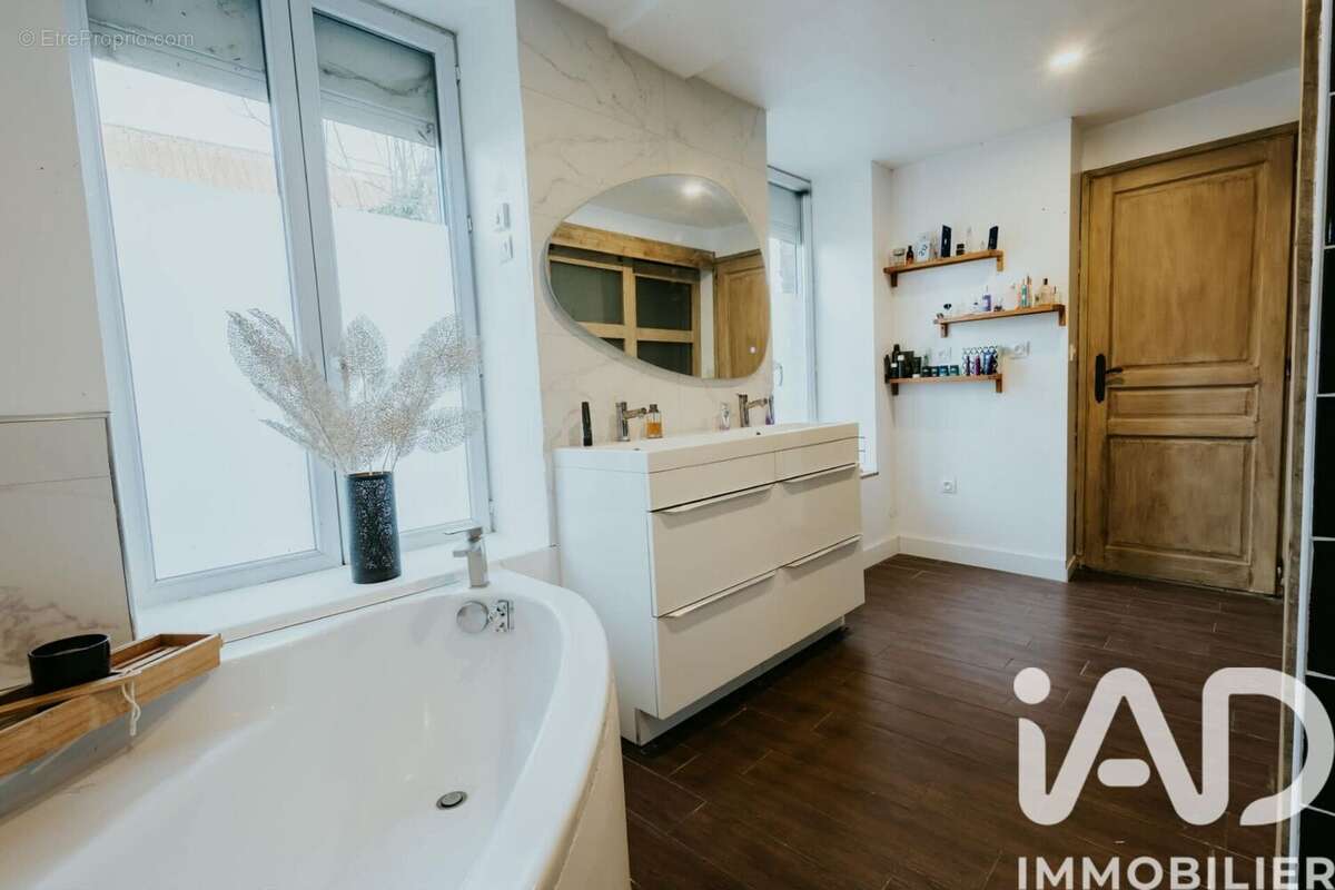 Maison 210 m² à Lestrem  - photo 7