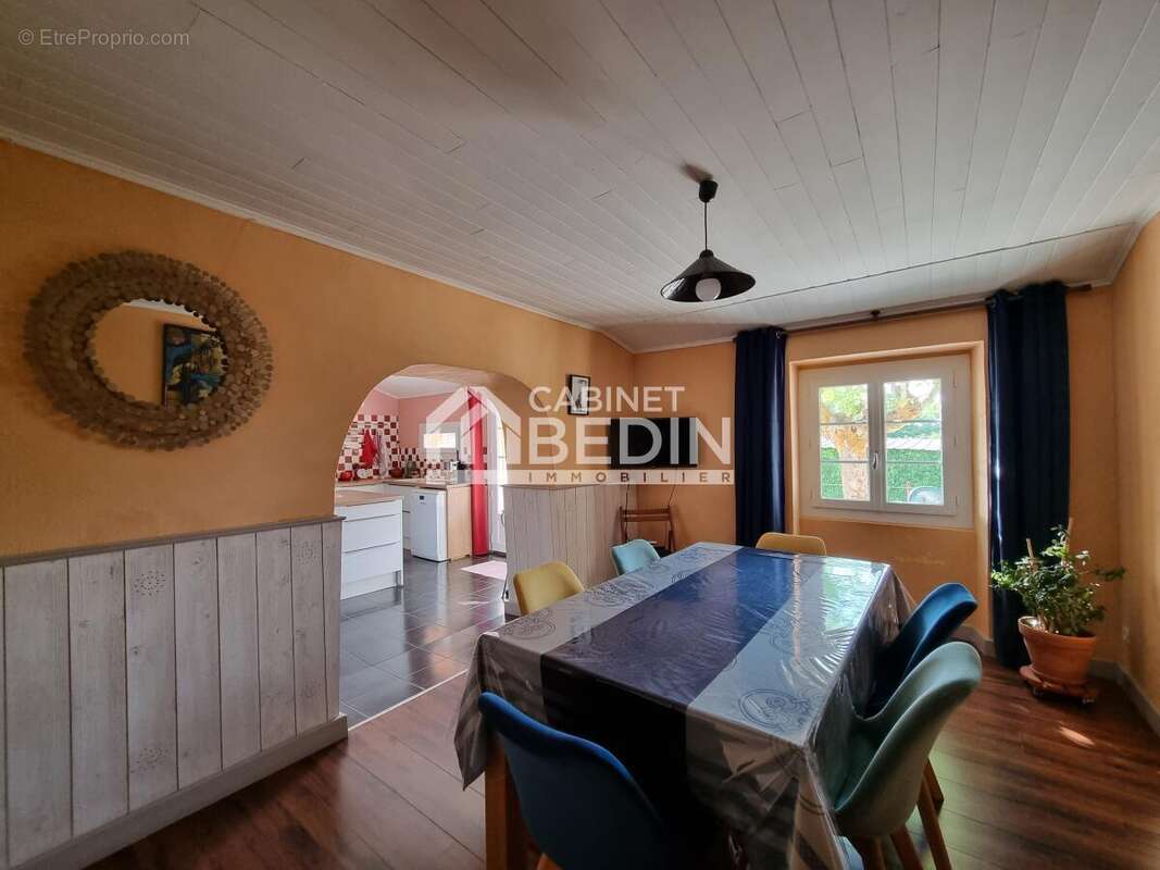 Maison à MONPRIMBLANC