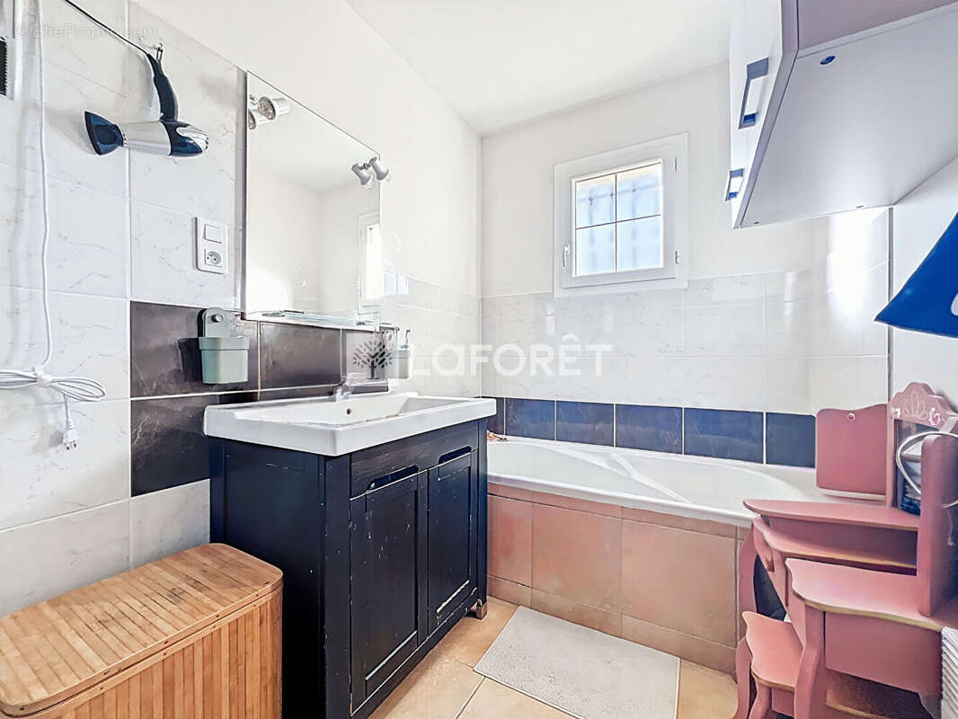 Maison à DOUE-LA-FONTAINE