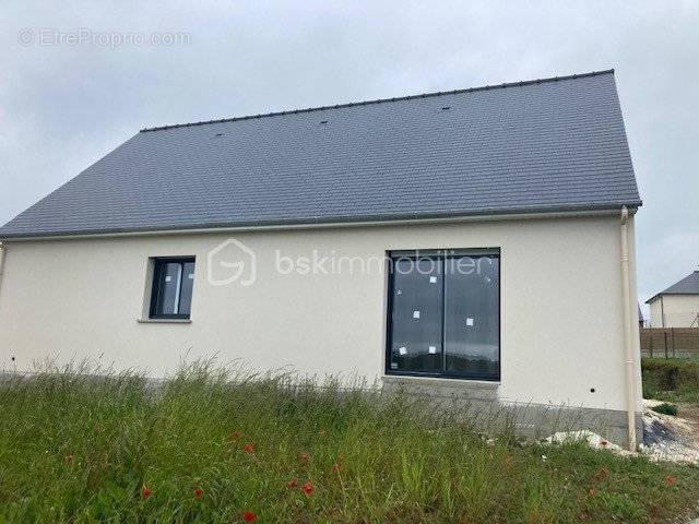 Maison à MONTIGNE-LE-BRILLANT