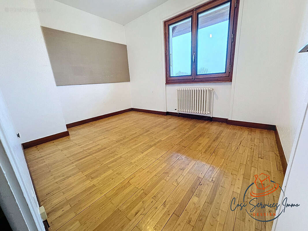 Vente maison de plain pied sur sous sol complet - photo 5