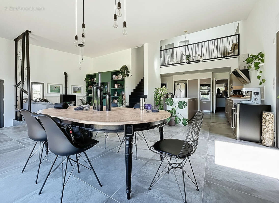 Maison à LA BAZOUGE-DU-DESERT