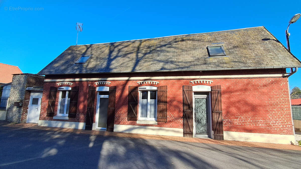Maison à LESDINS