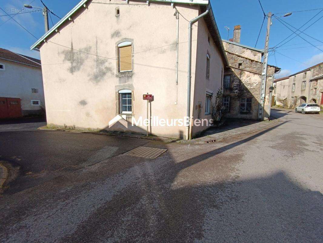 Maison à JONVELLE