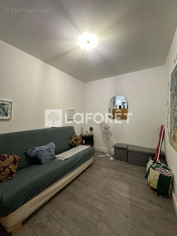 Perpignan - Quartier prisé ! Superbe F2 bis en rez-de-jardin de plus de 80 m², vendu loué ! - photo 10