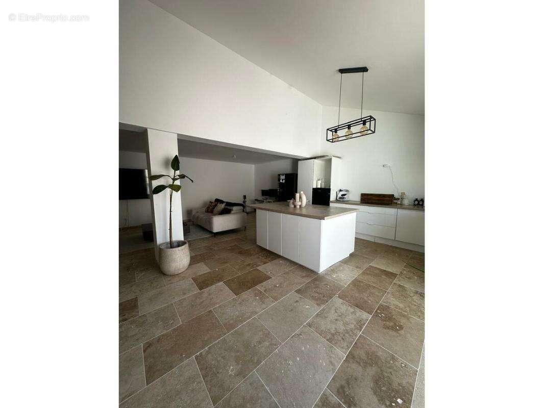 Appartement à MARSEILLE-15E