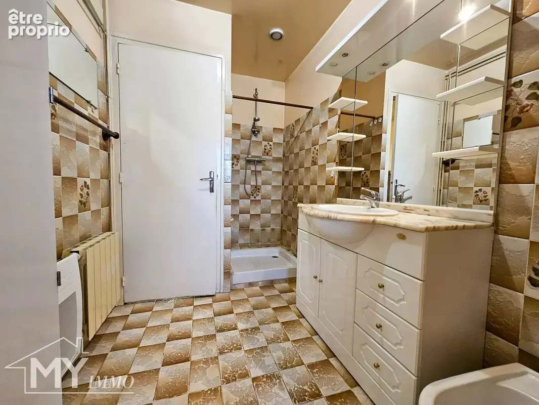 GARDONNE : Maison de plain-pied avec dépendances - photo 6