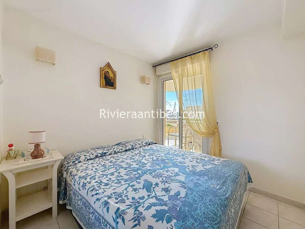 Appartement à VALLAURIS