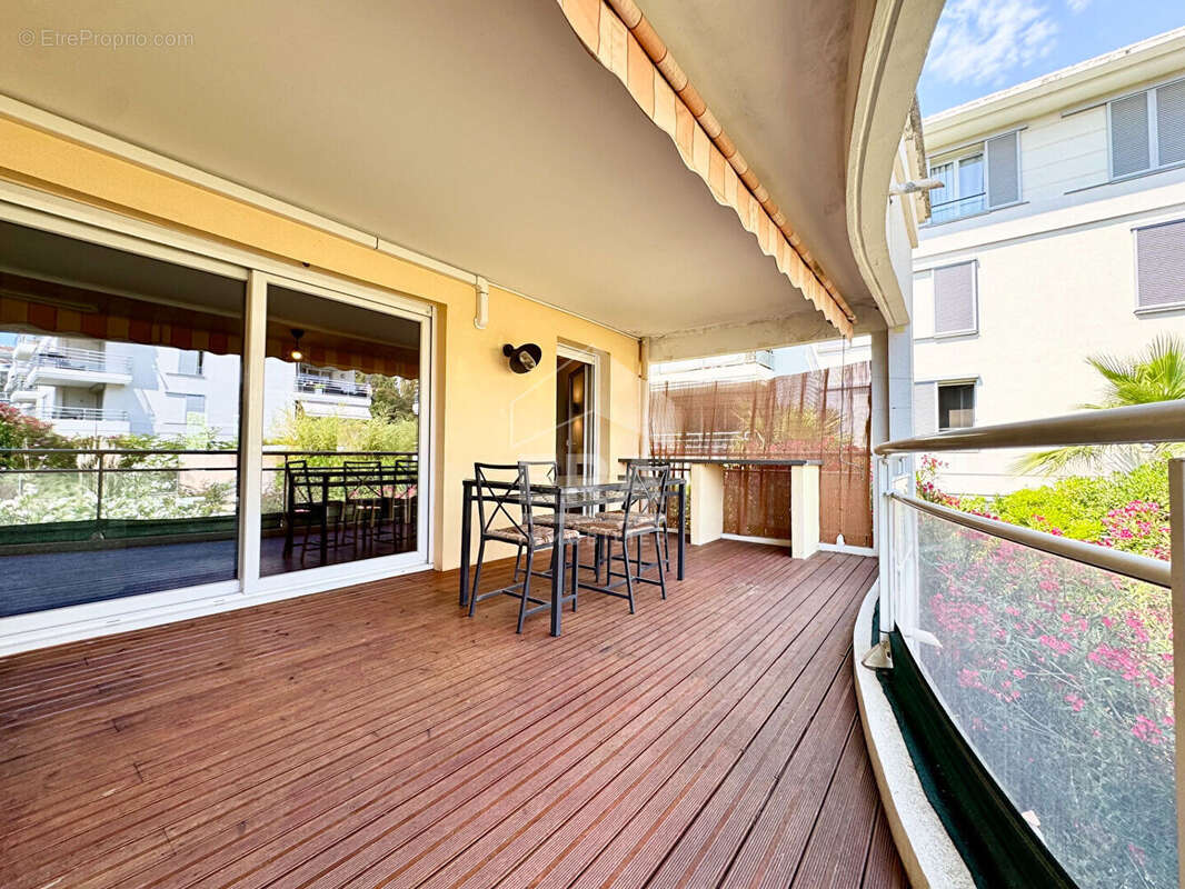 Appartement 63m² à Rocheville - photo 7