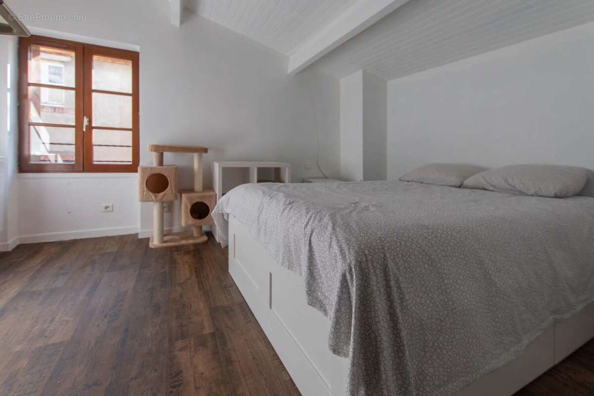 Maison à PONT-DU-CHATEAU