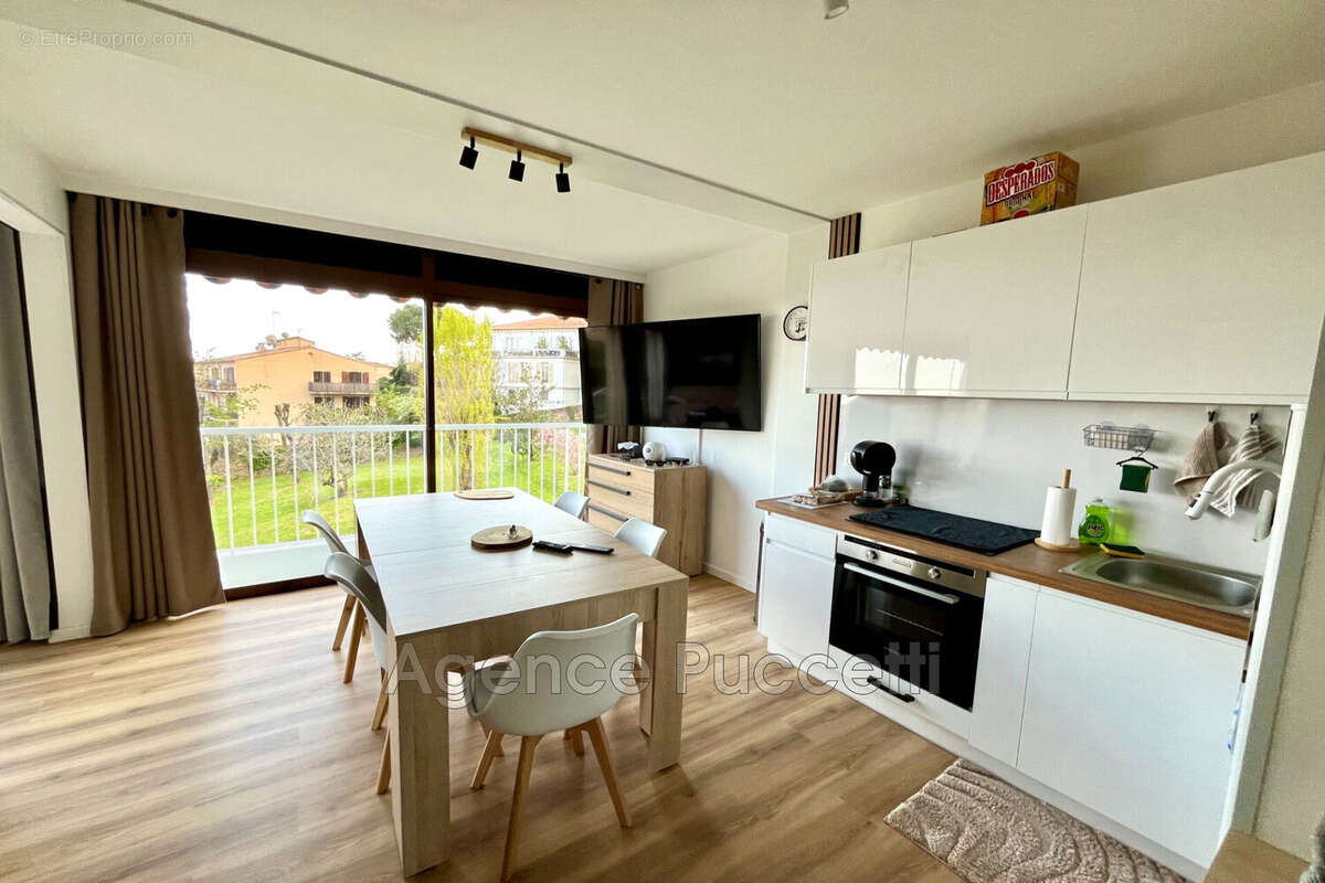 Appartement à VENCE