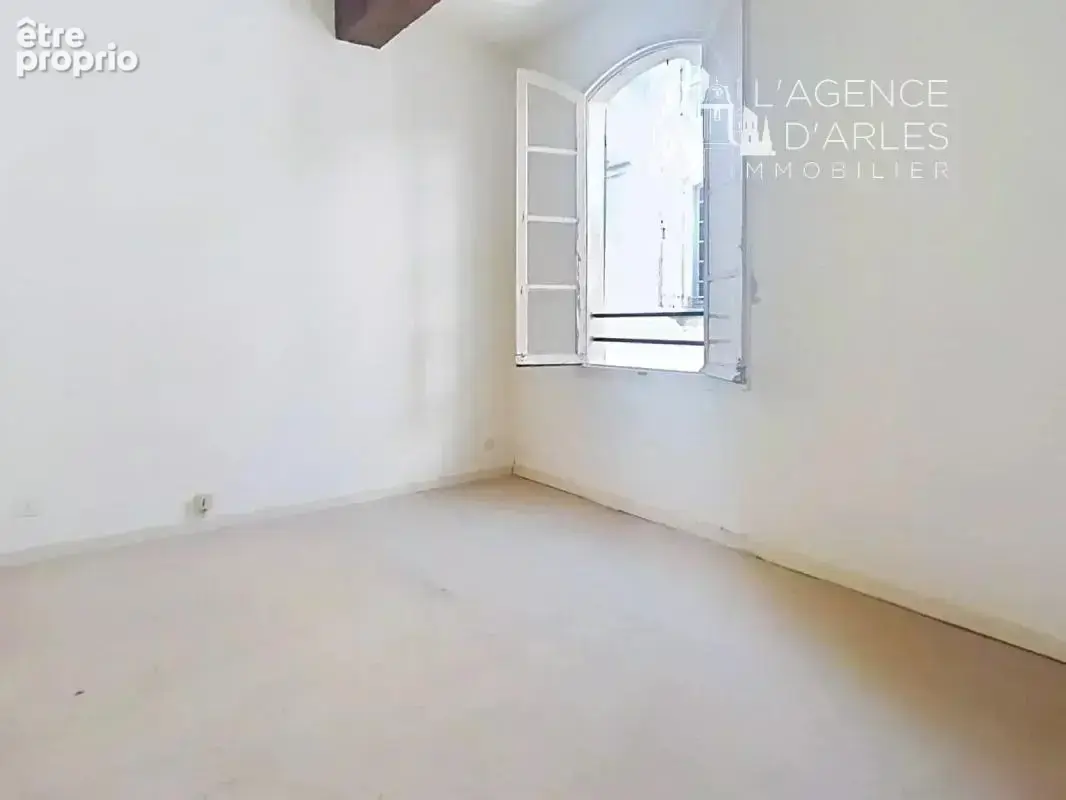 Arles, centre historique - Appartement T3 - 66 m² avec terrasse - photo 4