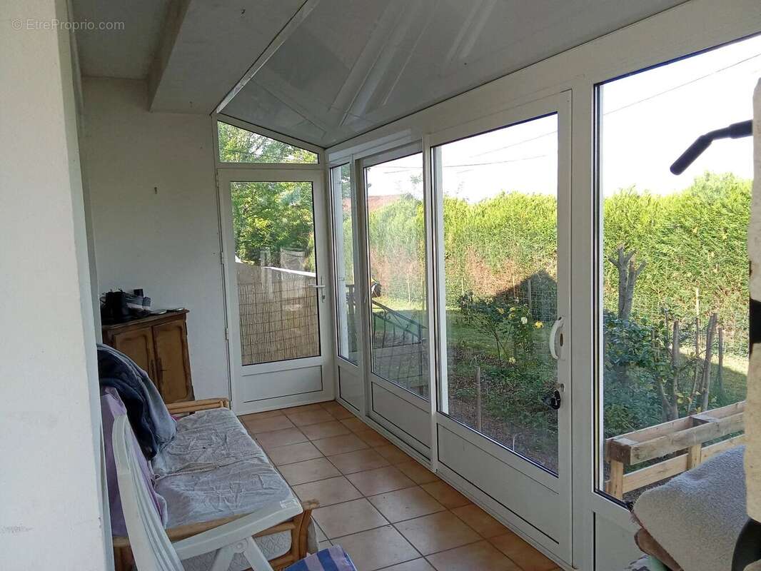 Charmante maison avec jardin et piscine hors sol à Piégut-Pluviers - photo 5