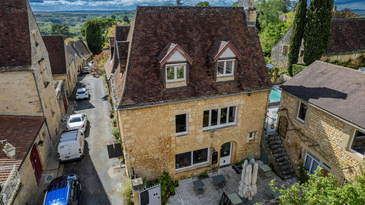 ADPDOMME10 - Maison à DOMME