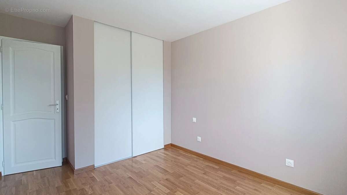 Maison à NEUVILLE-DE-POITOU