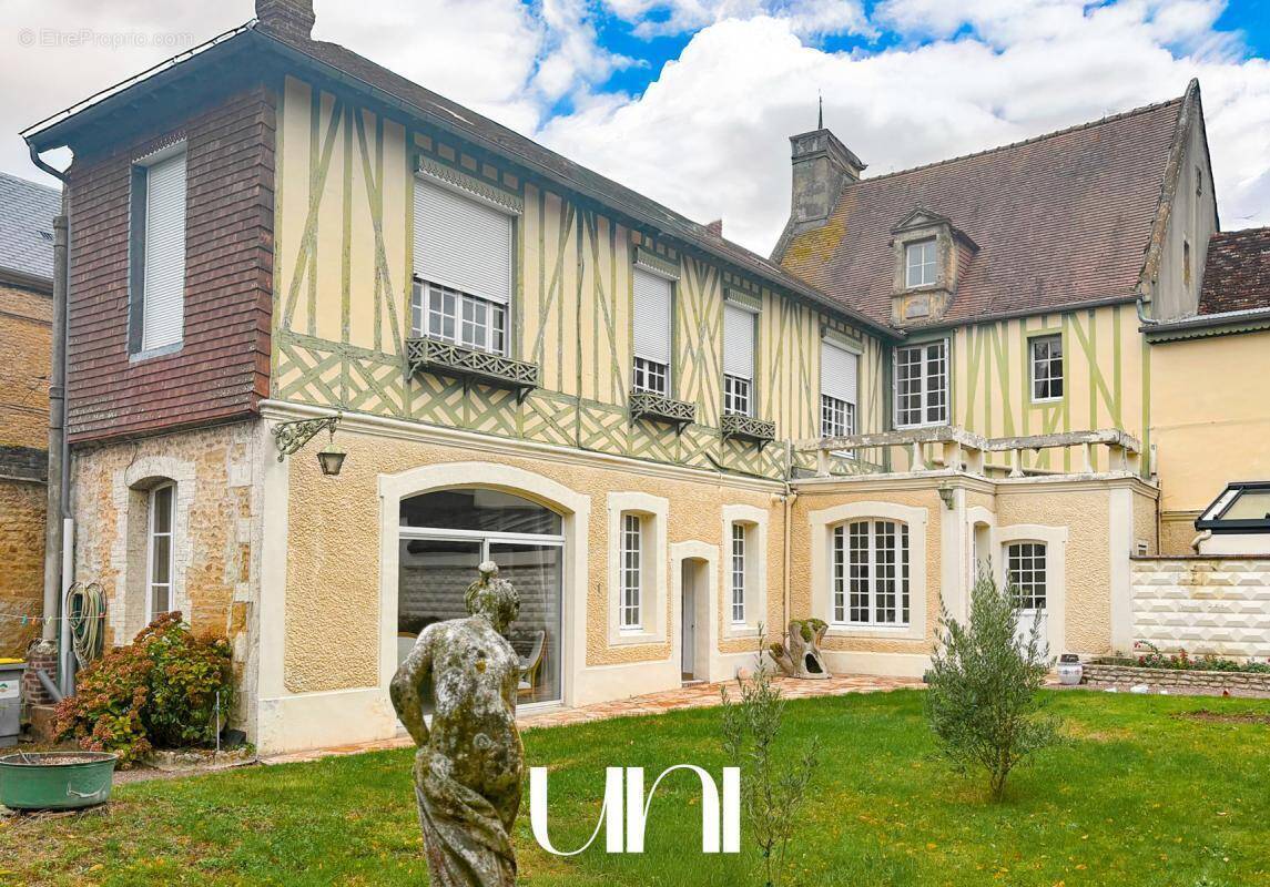 Maison à SAINT-PIERRE-SUR-DIVES