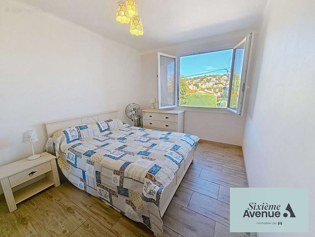 Appartement à SIX-FOURS-LES-PLAGES