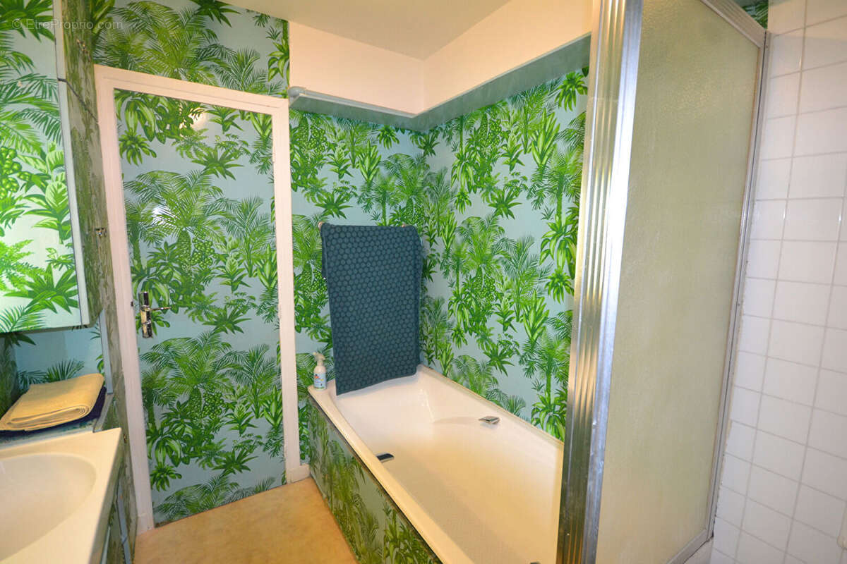 Appartement à PARIS-7E