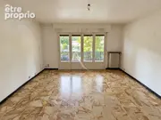 Appartement à CONTES