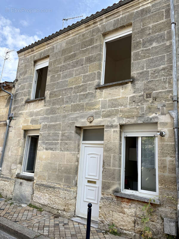 Maison de ville en pierre sans jardin - photo 2