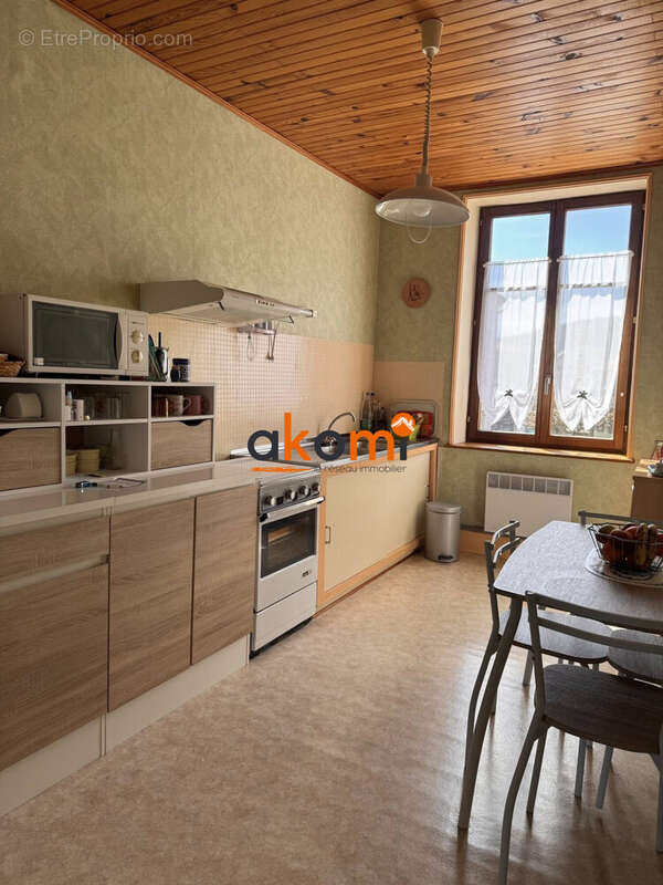 Appartement à CELLES-SUR-PLAINE