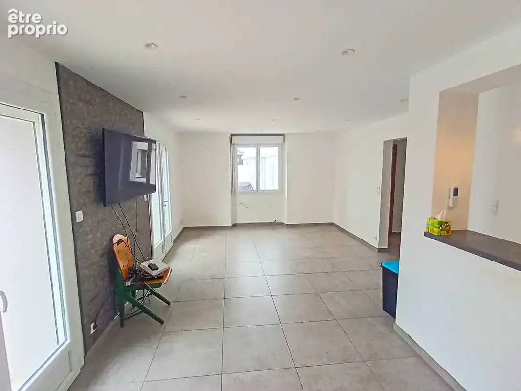 Maison  5 pièce(s) 106 m2 - photo 2