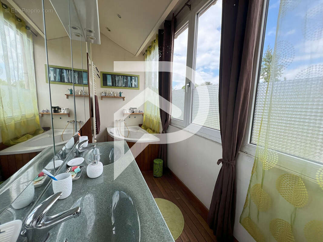 Maison à LA VERRIERE