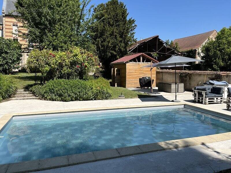 Maison à FERE-CHAMPENOISE