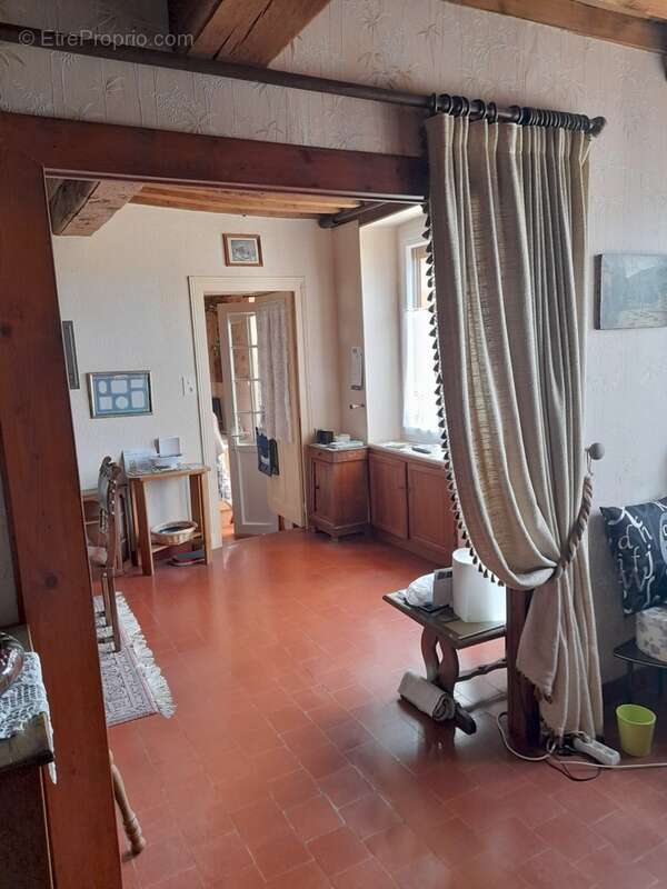 Maison à Cussy en Morvan  de 136 m2 - 8 pièces - diverses dépendances - terrain 1182 m2 - photo 38