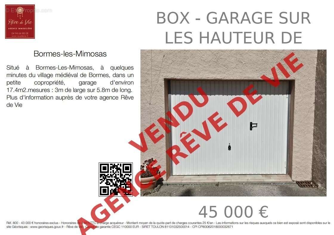 Parking à BORMES-LES-MIMOSAS