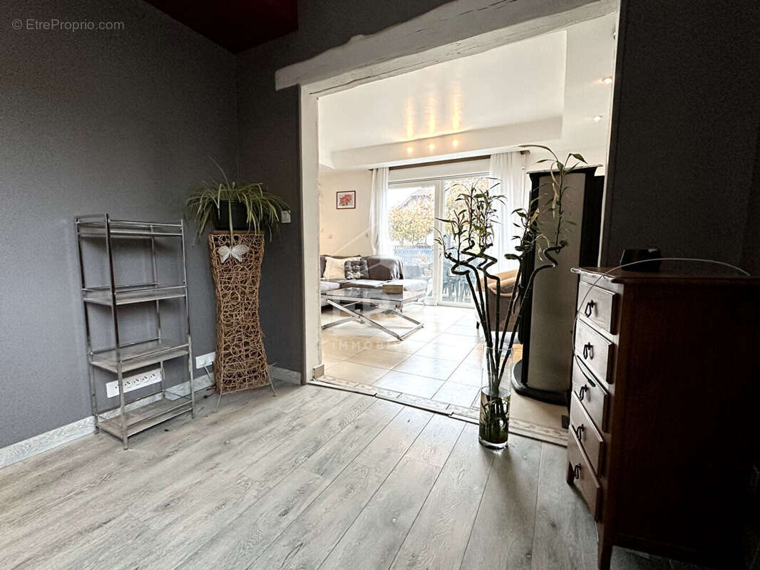 Maison à VARENNES-SUR-SEINE