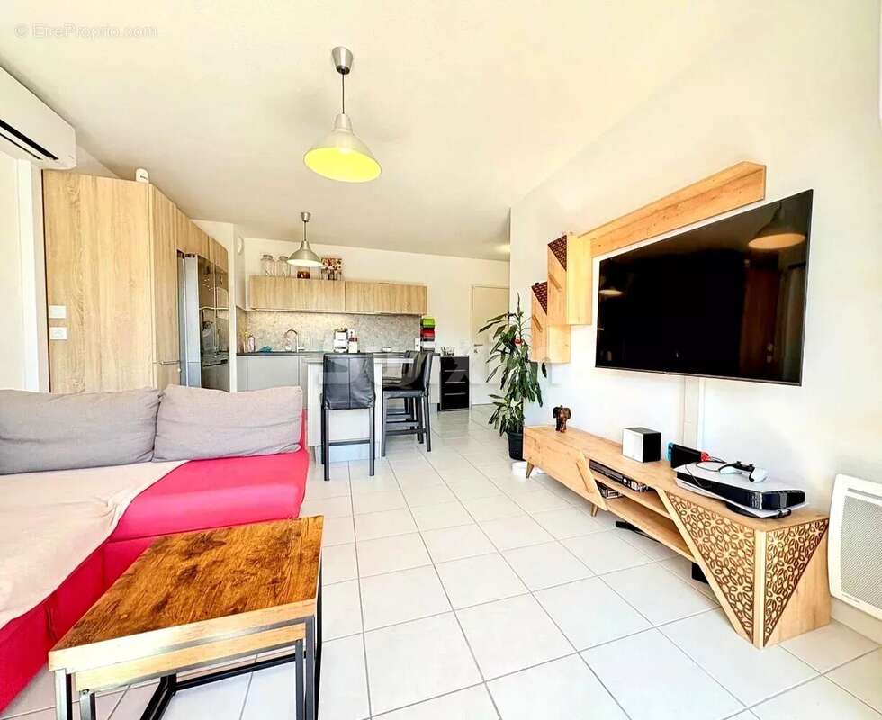 Appartement à LE MUY