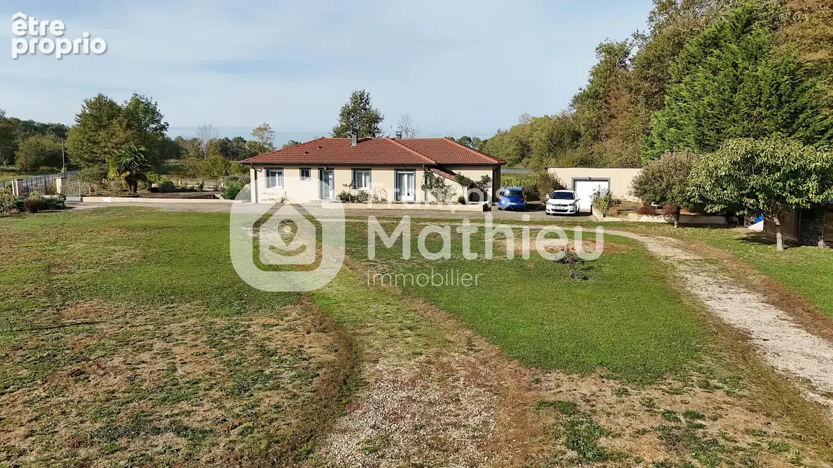 Sandrans - Maison T4 avec garage et terrain d'environ 3 975 m2 - photo 3