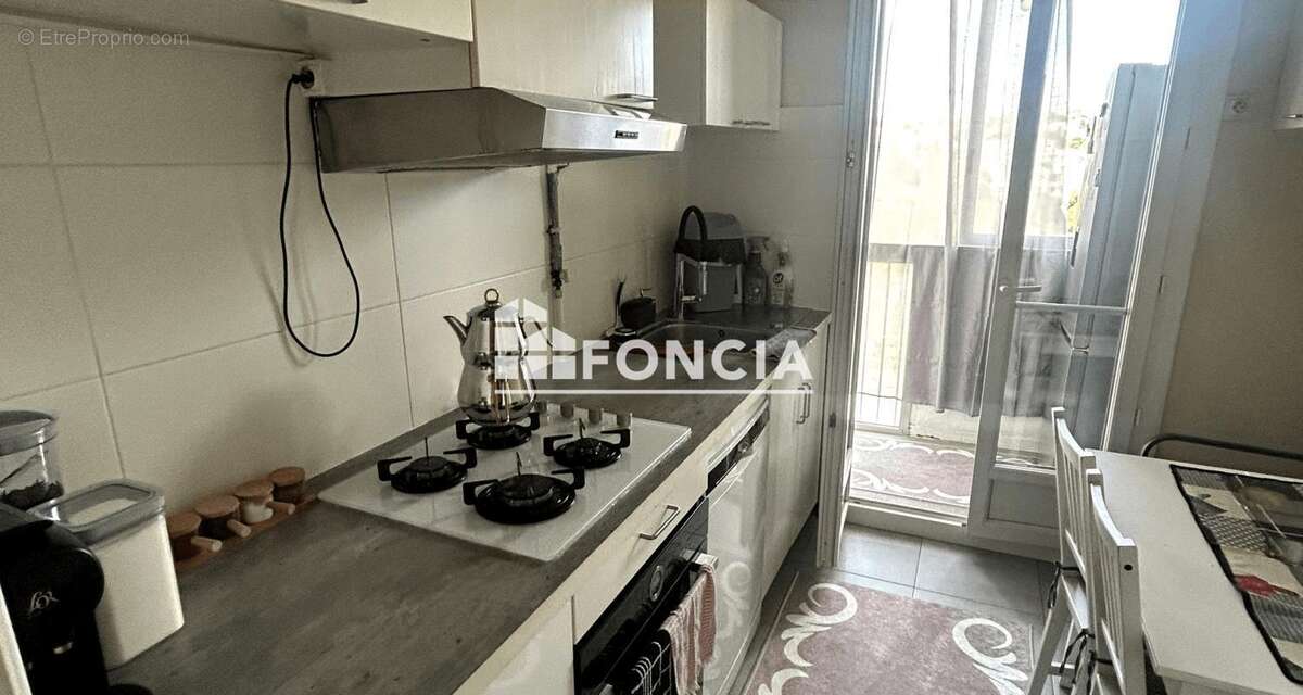 Appartement à MARSEILLE-15E