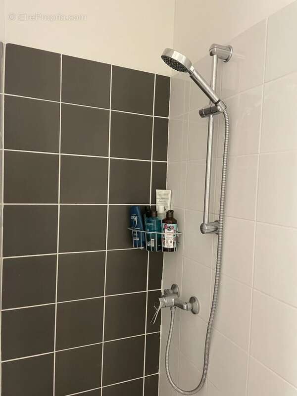 Appartement à MARSEILLE-5E