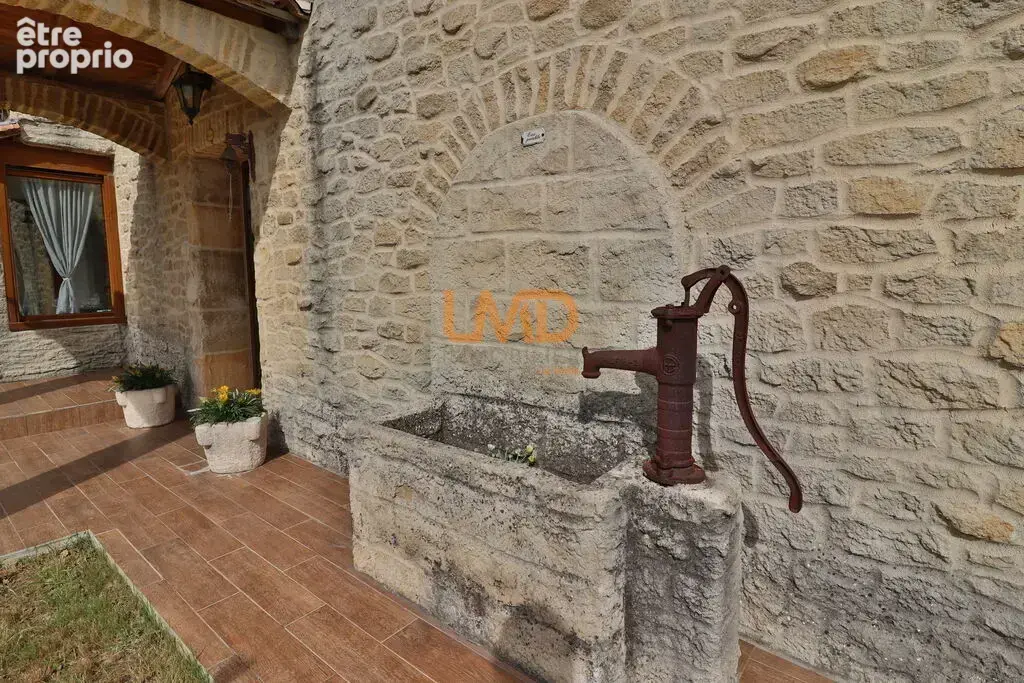 Maison de charme 4 chambres Terrain 2000m2 Piscine Calme Plein S - photo 24