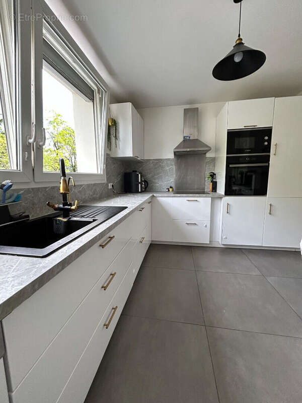 Appartement à OULLINS