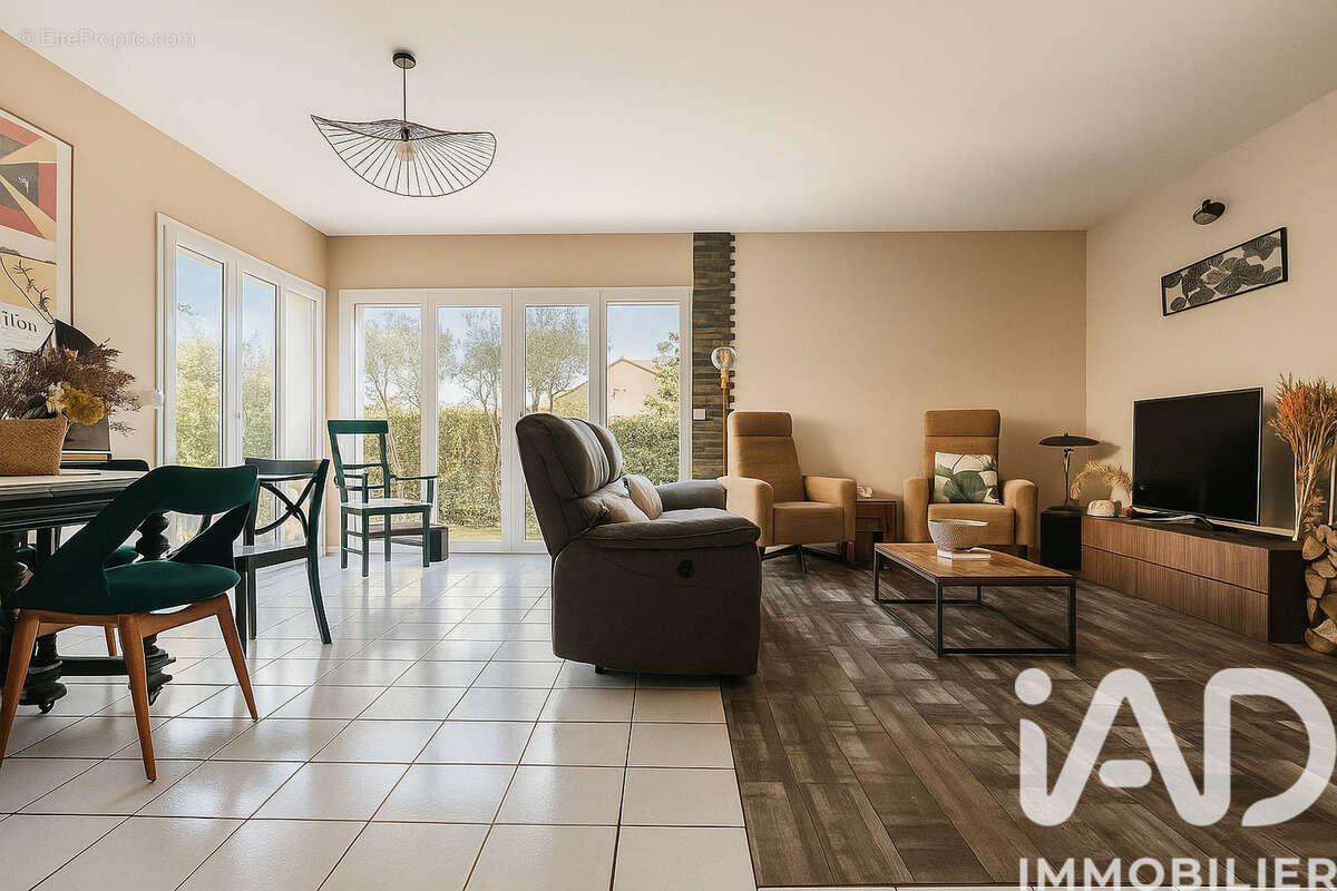 Photo 8 - Maison à TORREILLES