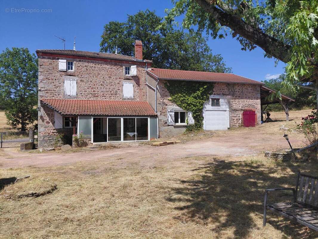 Photo 2 - Maison à LA PACAUDIERE