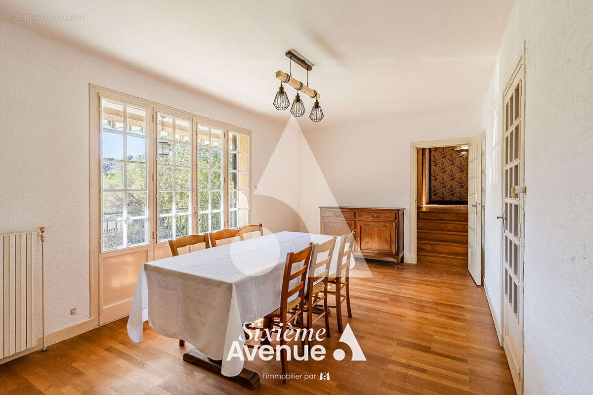 Maison à CHAZAY-D&#039;AZERGUES