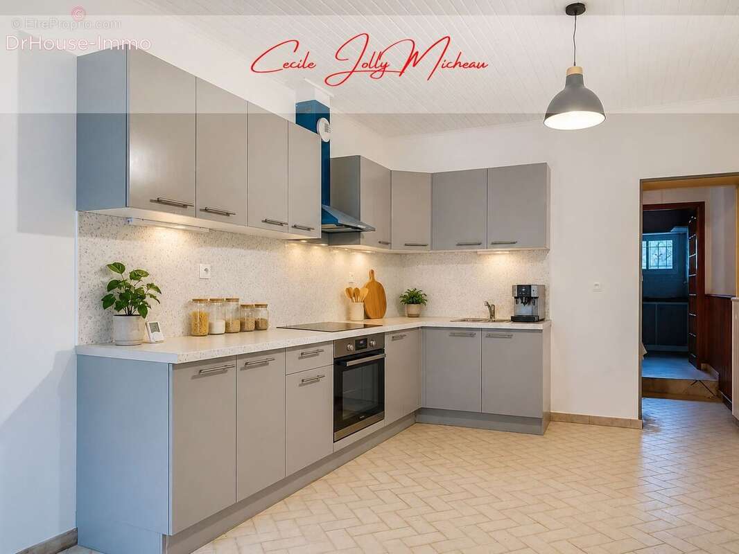 Maison 155 m² à Braud-Et-Saint-Louis  - photo 13