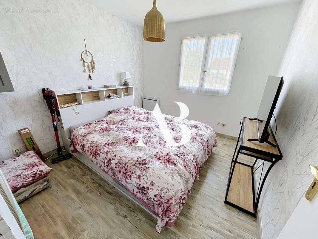 Entre Nangis et Melun, Coup de cœur assuré ! Maison indépendante avec vaste réception et 5 chambres ! - photo 13