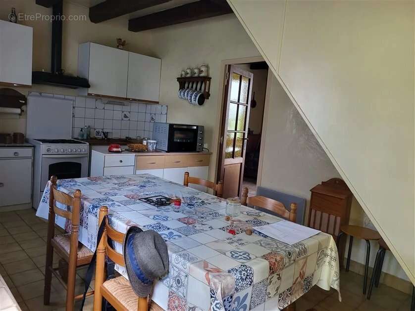 Maison à BUSSIERE-POITEVINE