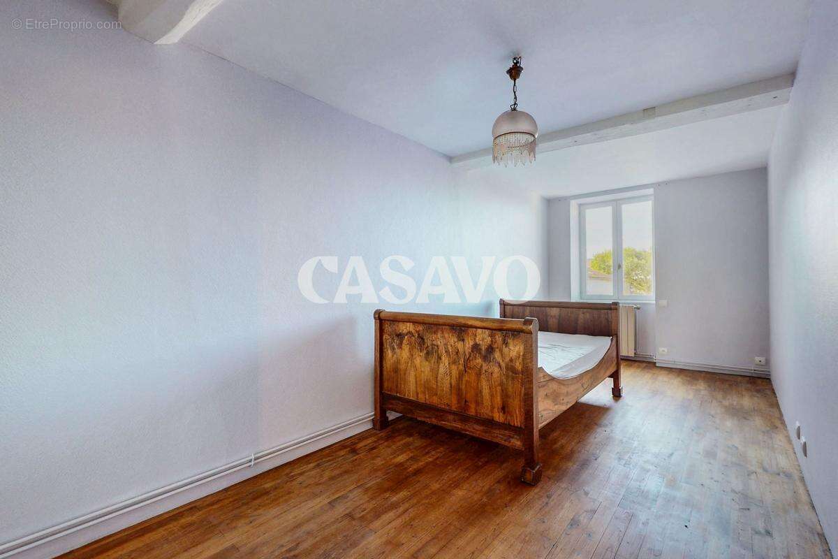 Maison à REVEL-TOURDAN